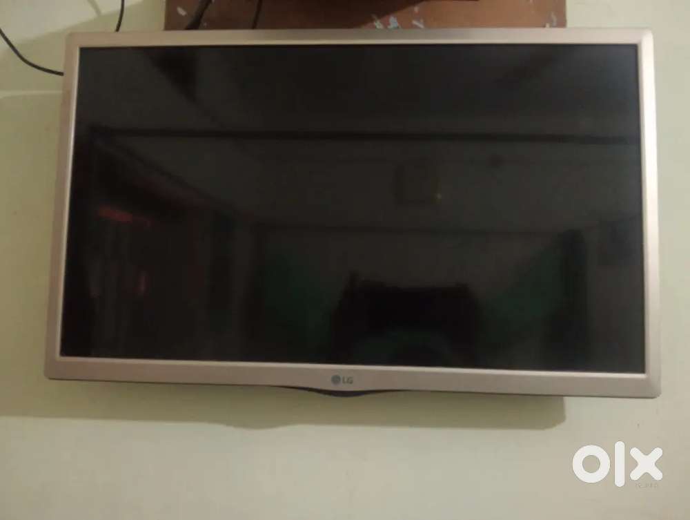 24 inch TV