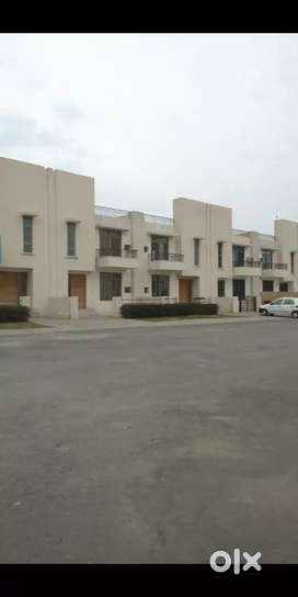 New floor and villa in alpha international city