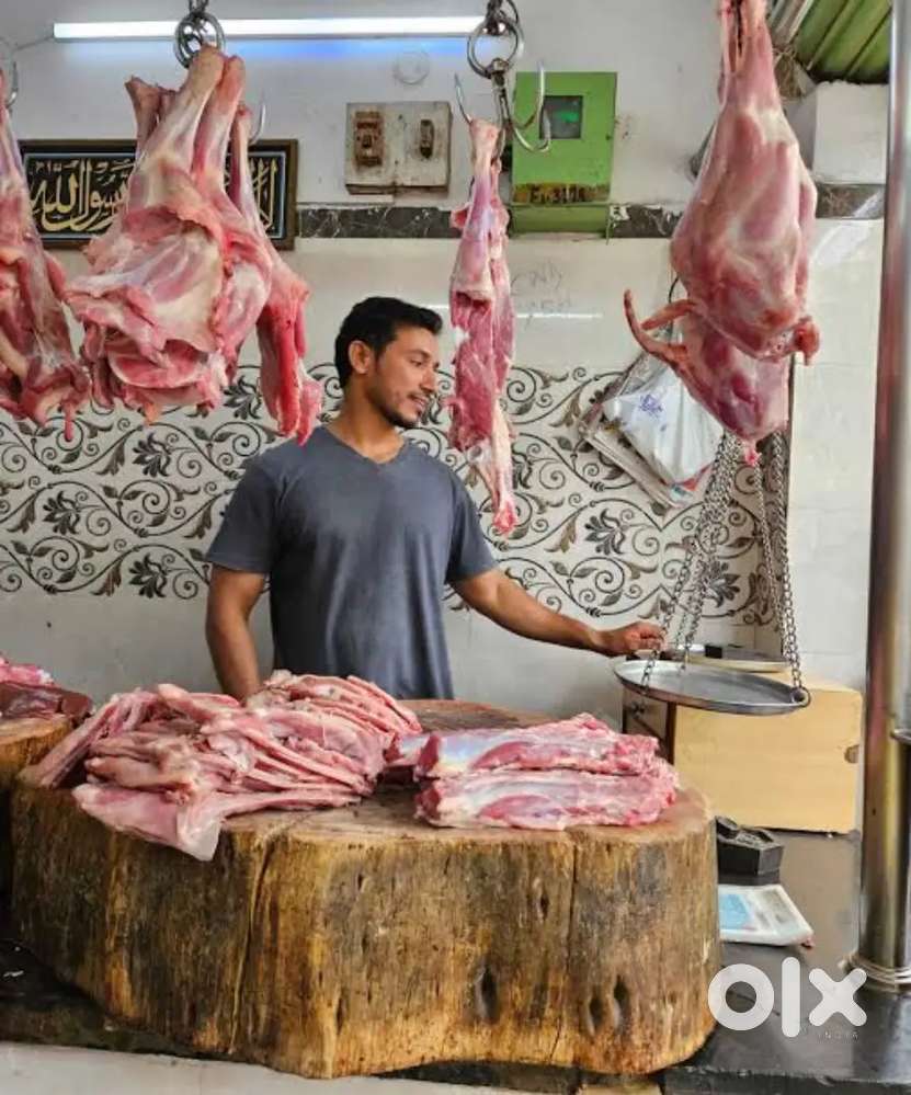 Need a chicken cutter in a chicken shop..