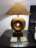 2 Table lamps ( matching - sold together )