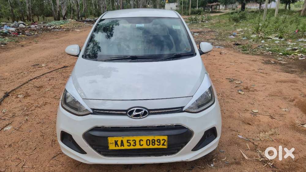 Hyundai Xcent 2015