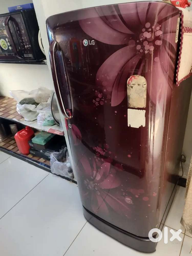 LG 3STAR 185L fridge