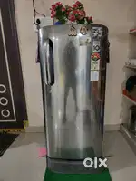 LG 5 star Fridge - 2 years old, 190 liters