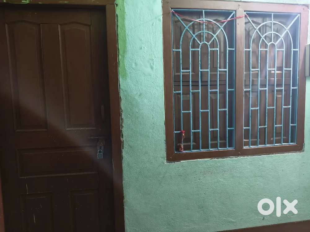 1 Room , Common Toilet, And 1 bed, 1 fan attached