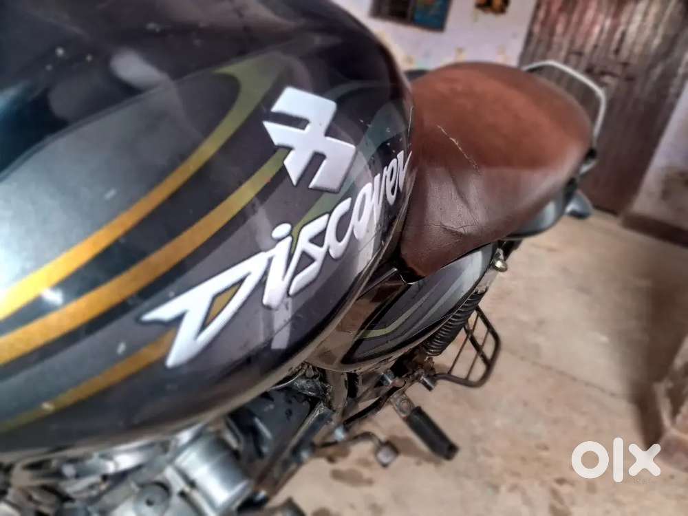 Discover black and green good condition h lene ke liye contact kre