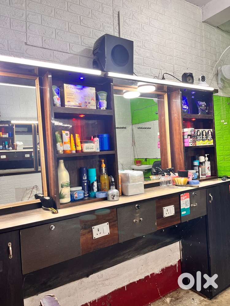 Men hair Stylist required