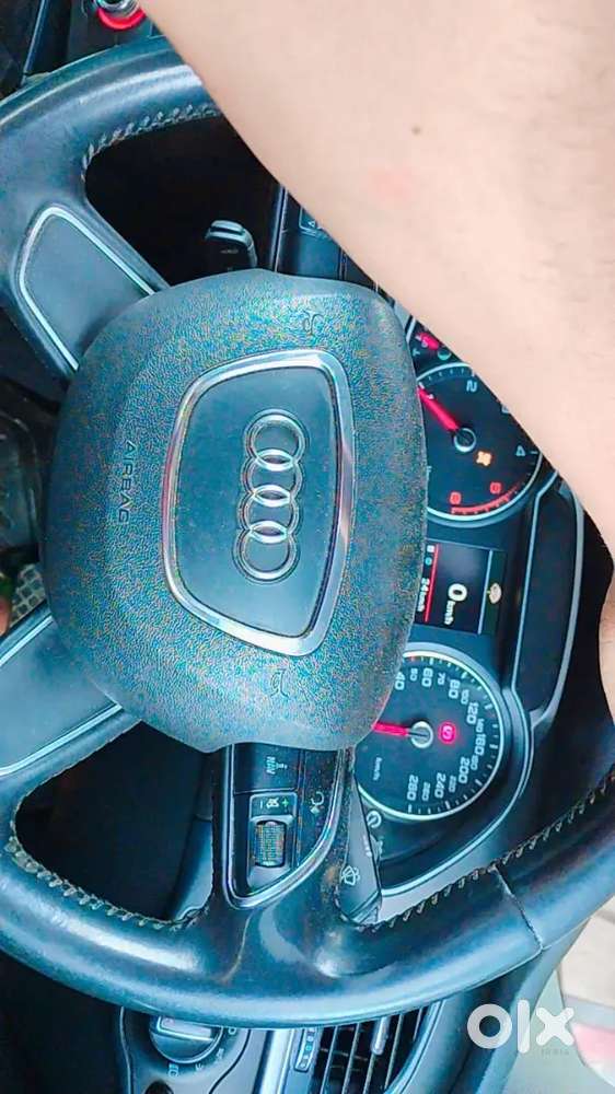 Kisi ko car ya scooty chalni sikhna hai to connect kare..