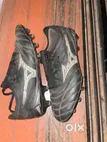 Football shoes