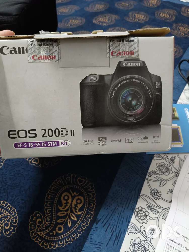 CanonEOS200 D2