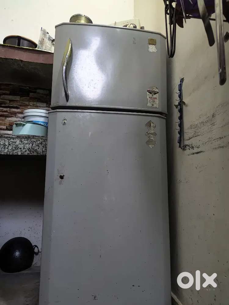 Good condition and this is 4 years old fridge double door fridge