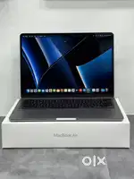 Apple MacBook Air M2 8GB / 256GB