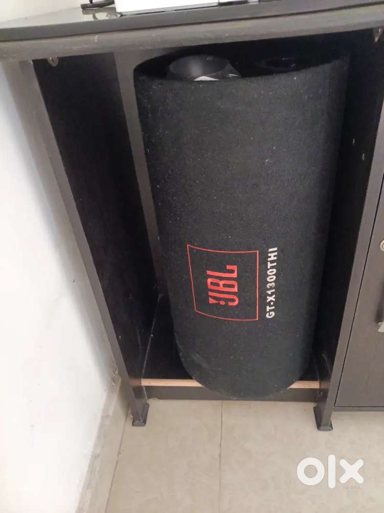 Fine quility soundGBL tube 1300 w, amplifier, 2 woofer