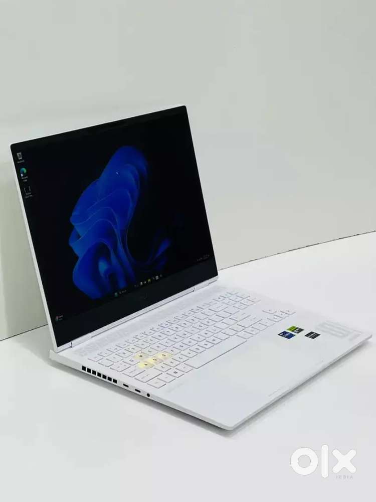 Heavy duty best condition available including dell hp lenevo i5 i7 bil