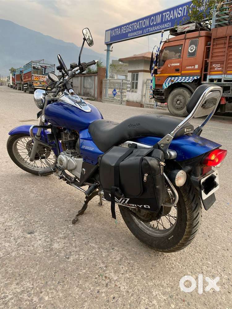 Bajaj Avenger 220 DTS-i