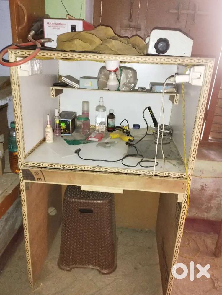 Mobile repair counter