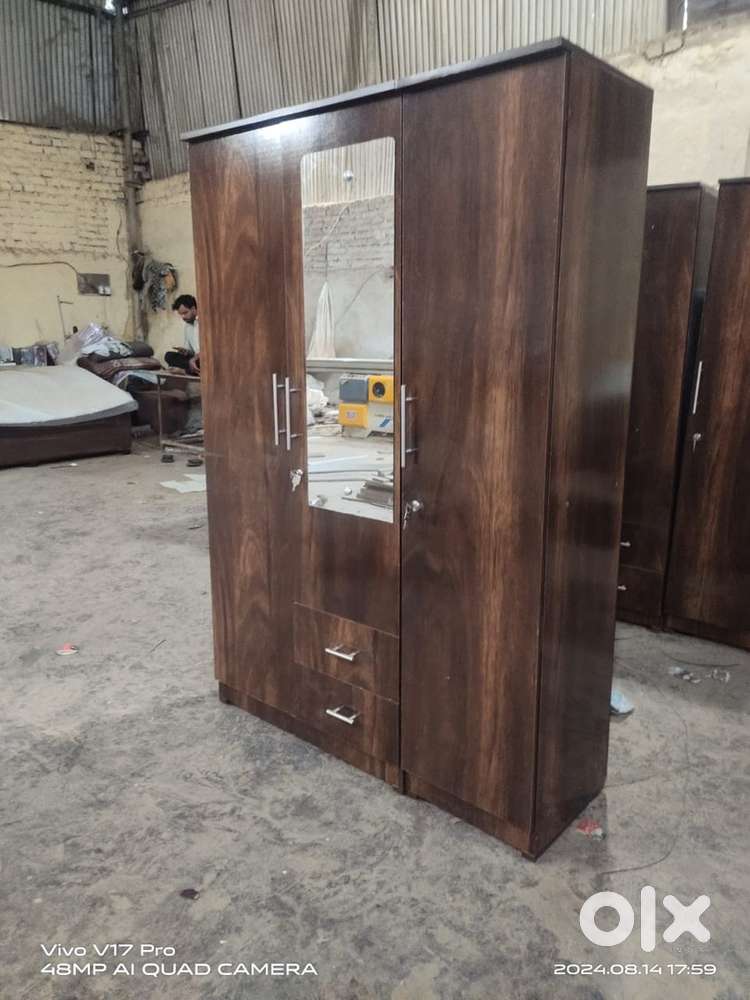 3 door wardrobe factory