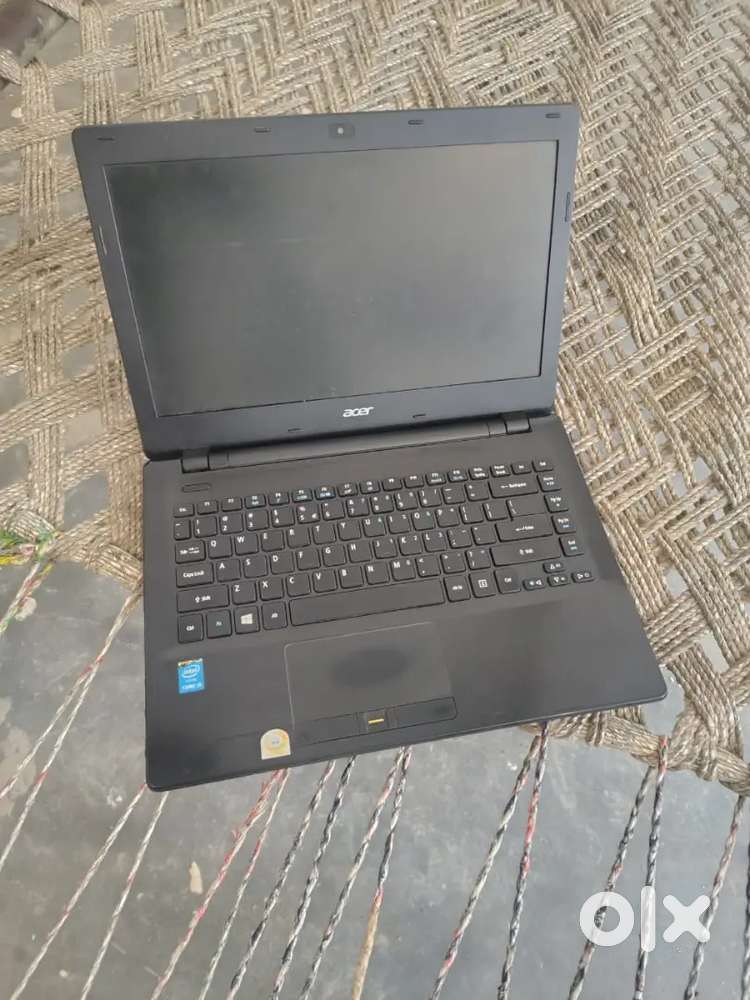 Acer laptop 4gb 320gb 4th generation good condition laptop