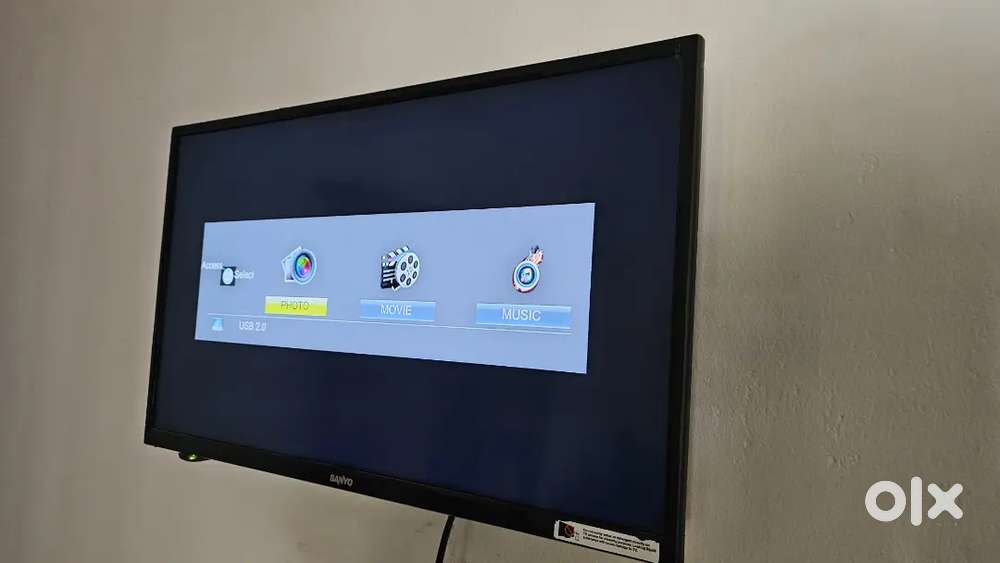 Sanyo tv excellent condition 24 inch full hd ips