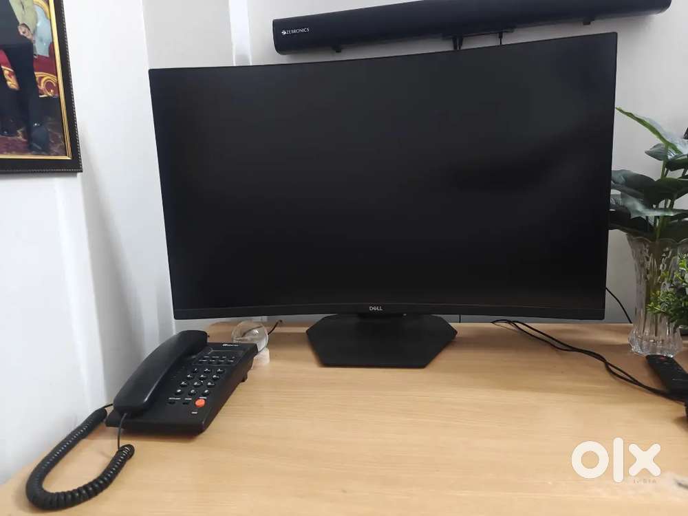 32 inchi Dell 4k gaming monitor ( 3 Days Old )