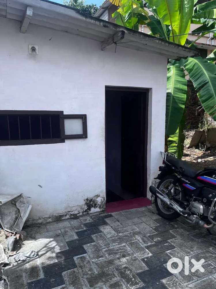 Small room for rent at thirumala junction