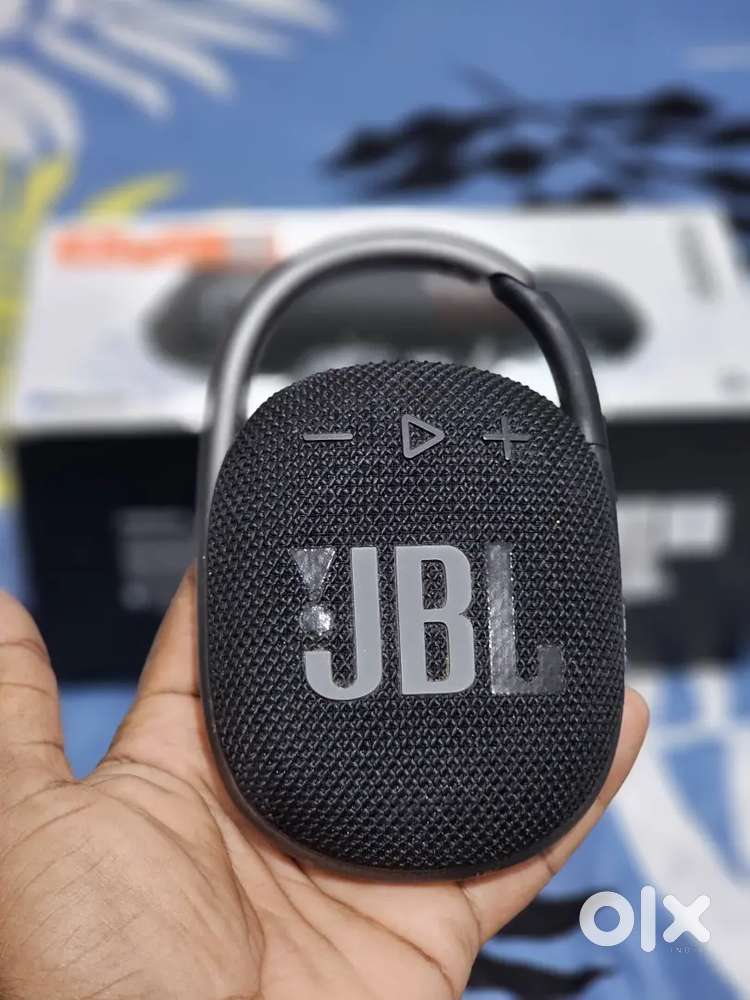 Jbl clip 4 Bluetooth speaker