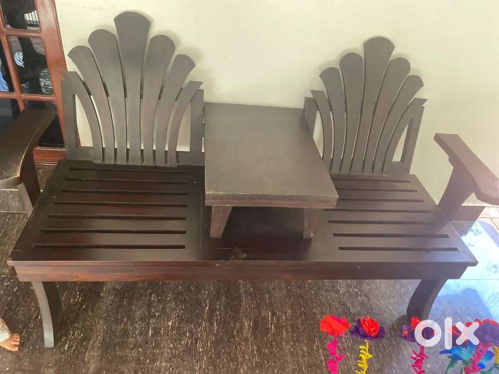 Sitout Bench