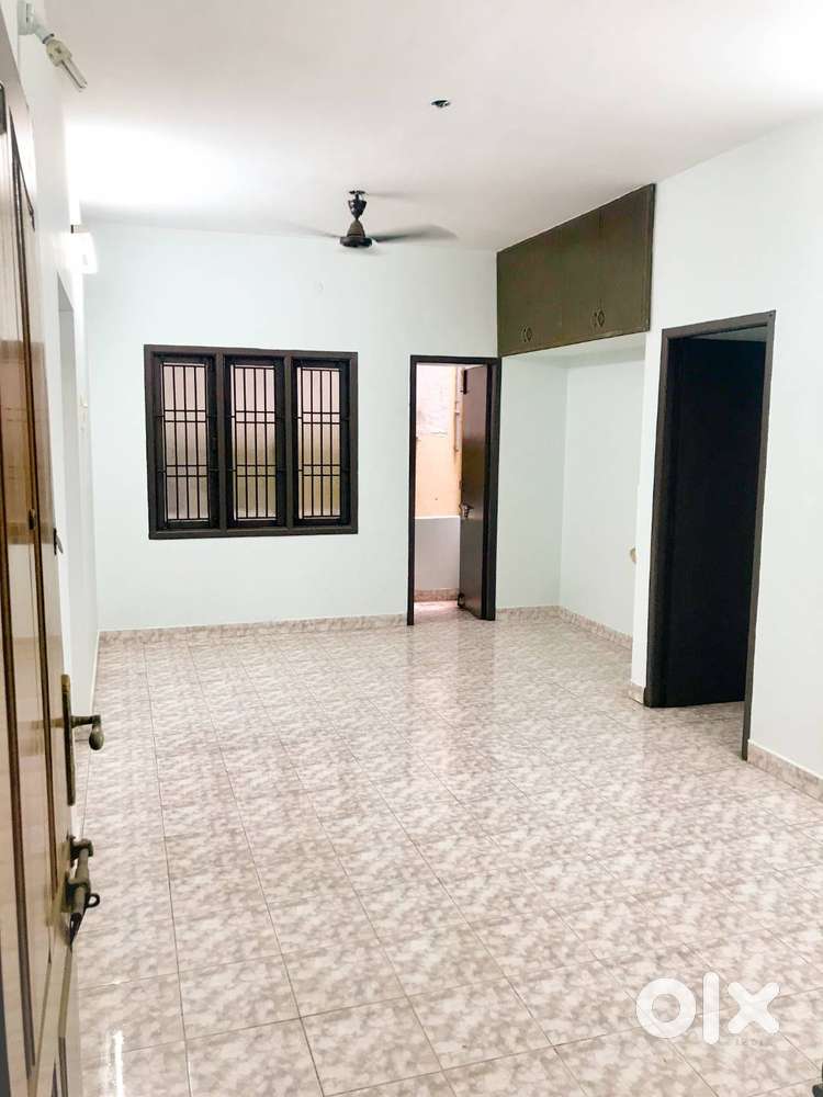 2 BHK near DLF, L&T Ramapuram - With AC, Fan, Lights & Geyser