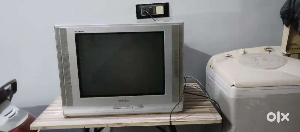 Samsung Plano 21 TV – Excellent Condition  Full Working  Best Deal