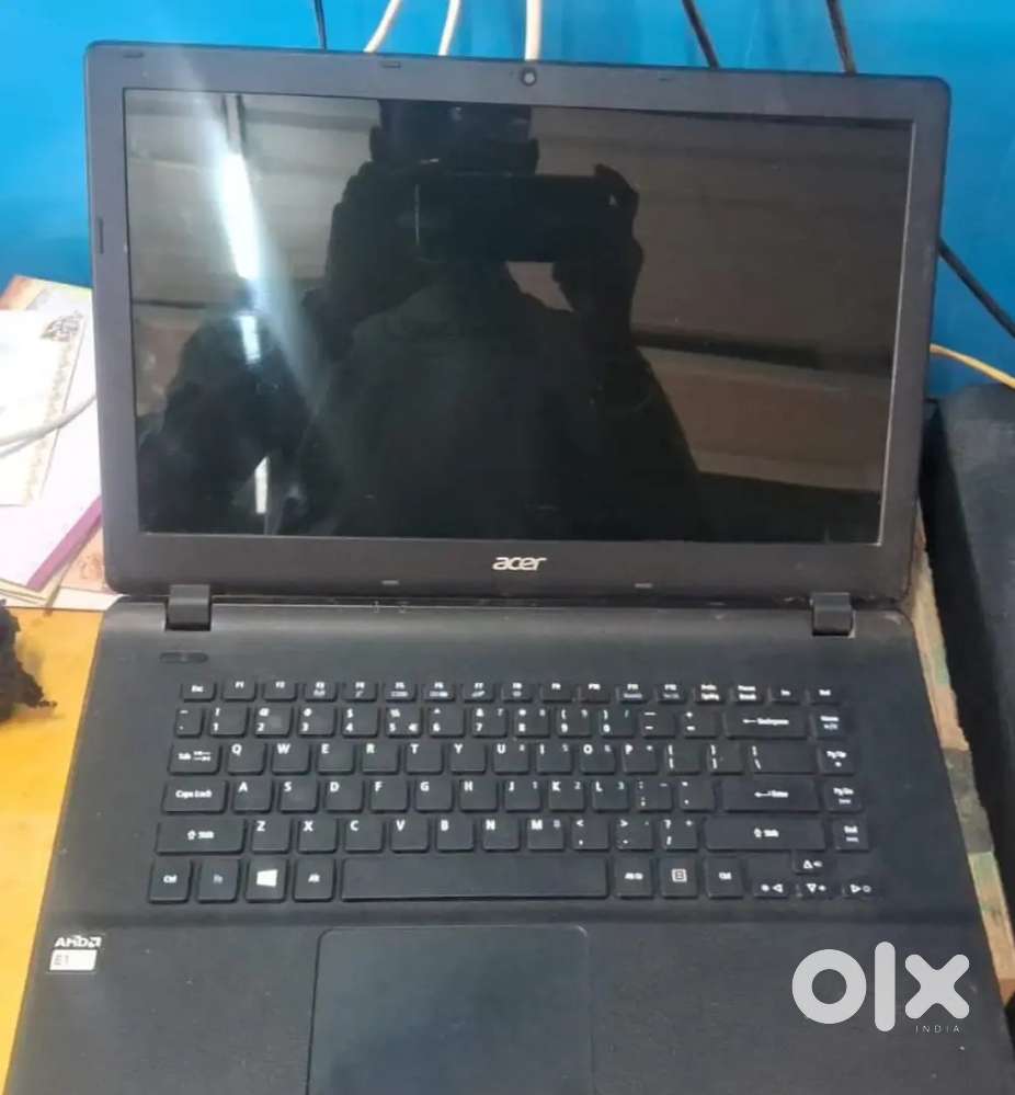 ACER LAPTOP -AmdAMD E1 6010 APU with