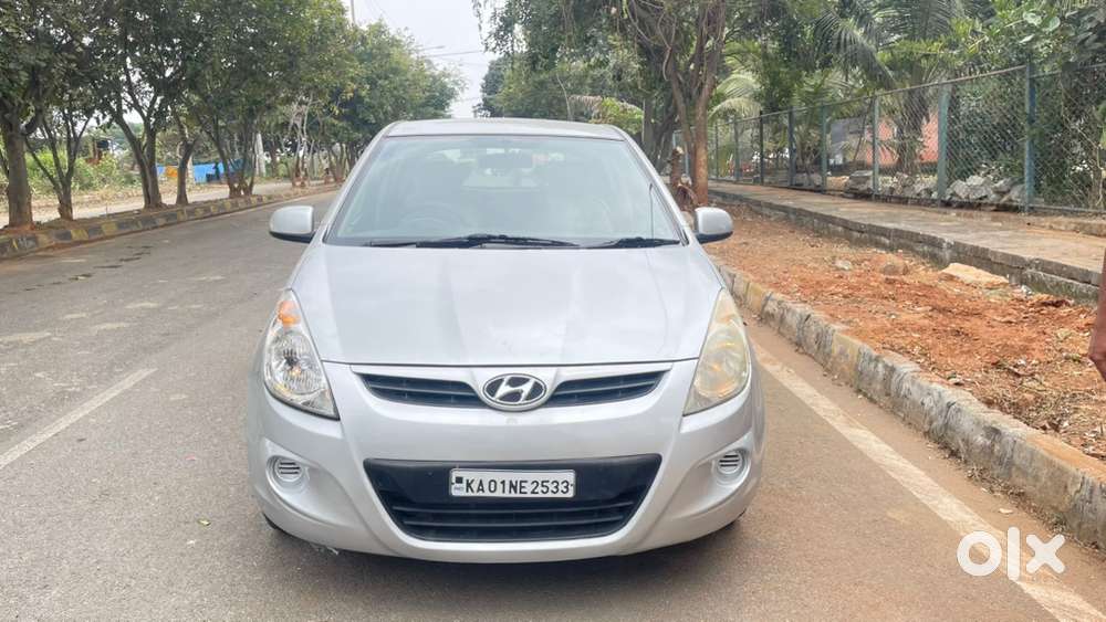 Hyundai i20 2010 Petrol osm and all good  Condition urgent sale