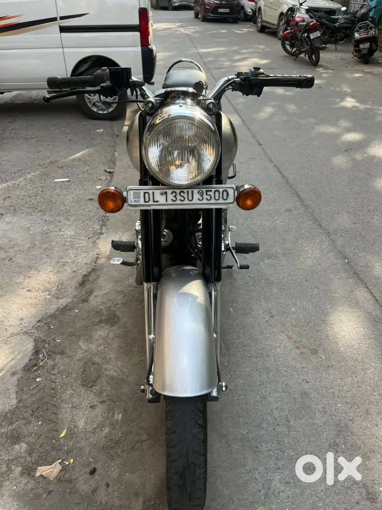 Royal Enfield Classic Bullet 2017 Model 21k Km Driven in Only ₹110000