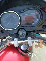 self starting1st hand bike full kagag hai Noc bhi hai fresh condition