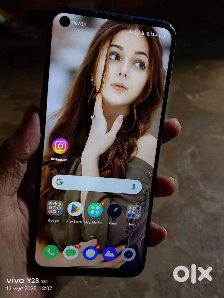 Realme 6.    6 GB rem 64 GB storage