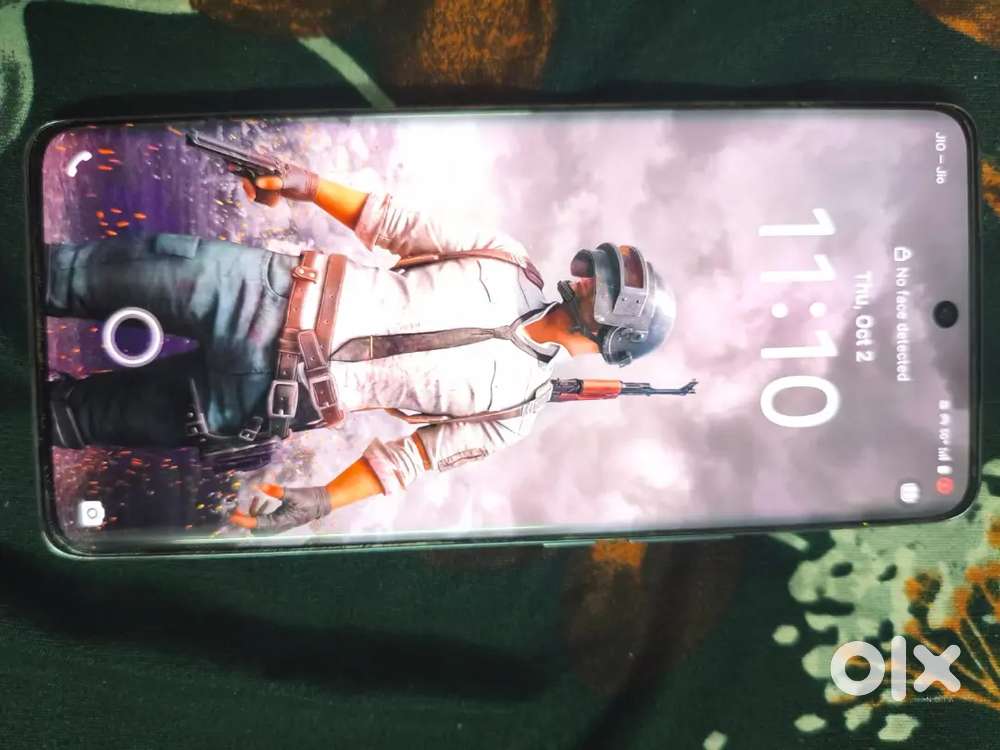 IQOO z9s pro Ram 8gb Rom 128gb neet condition with box and charger