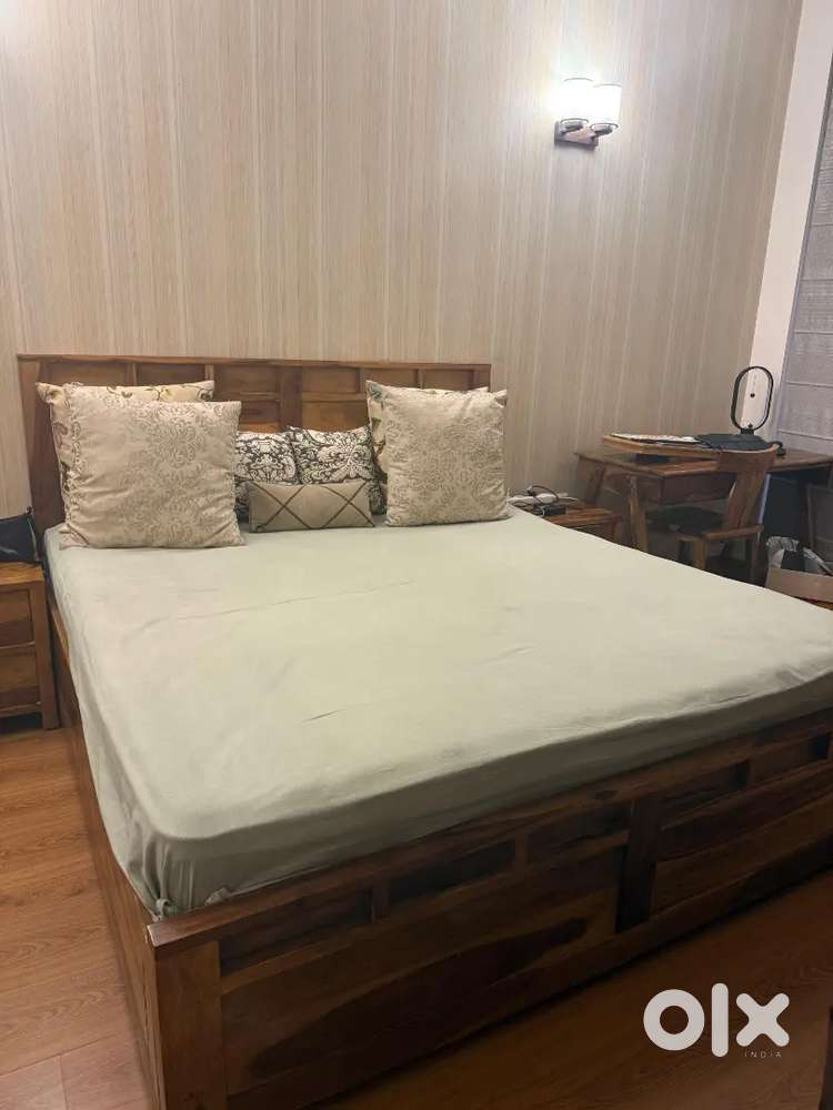 Spring mattress for sale (King)
