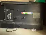 Samsung 32 inch smart tv- broken screen