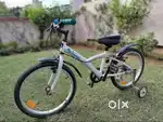 BTwin Kids Cycle with Acessories