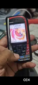 Nokia 7610 s shape at just Rs 2800