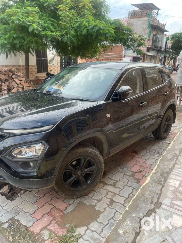 Tata harrier dark edition