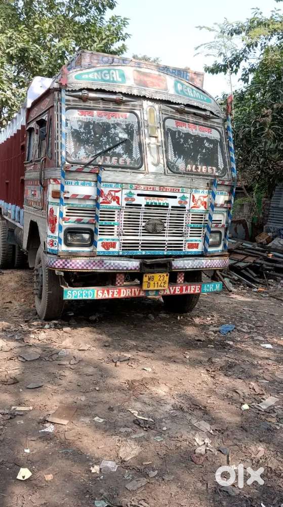 Heavy lorry