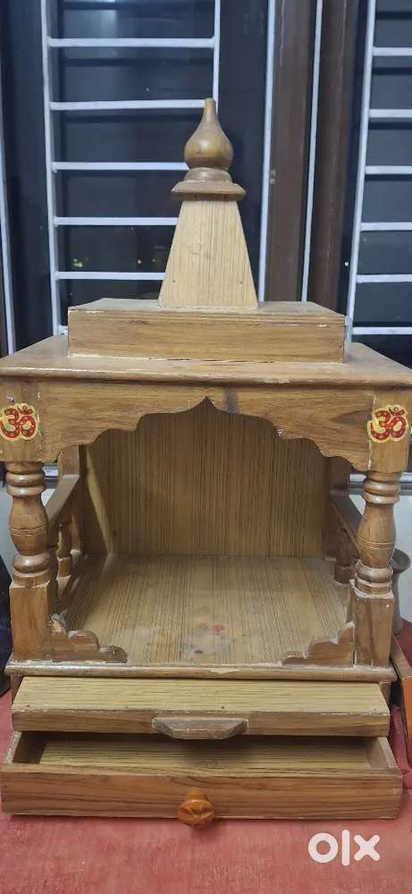 solid wood small portable Temple