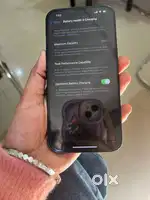 selling my 4 month old iPhone 13 need urgent money