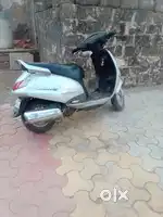 Access 15 nu model complete chalu che battery enjin tyres complete