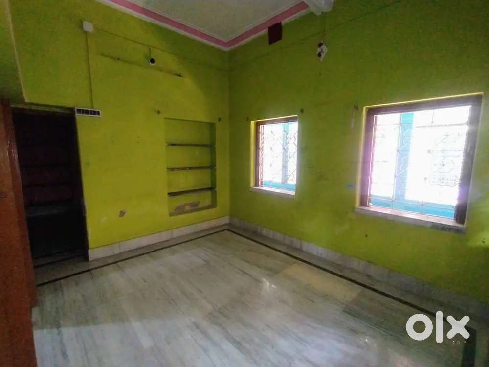 Dumdum Metro,2bhk,Big kitchen & Bathroom,28ft balcony,No brokerage