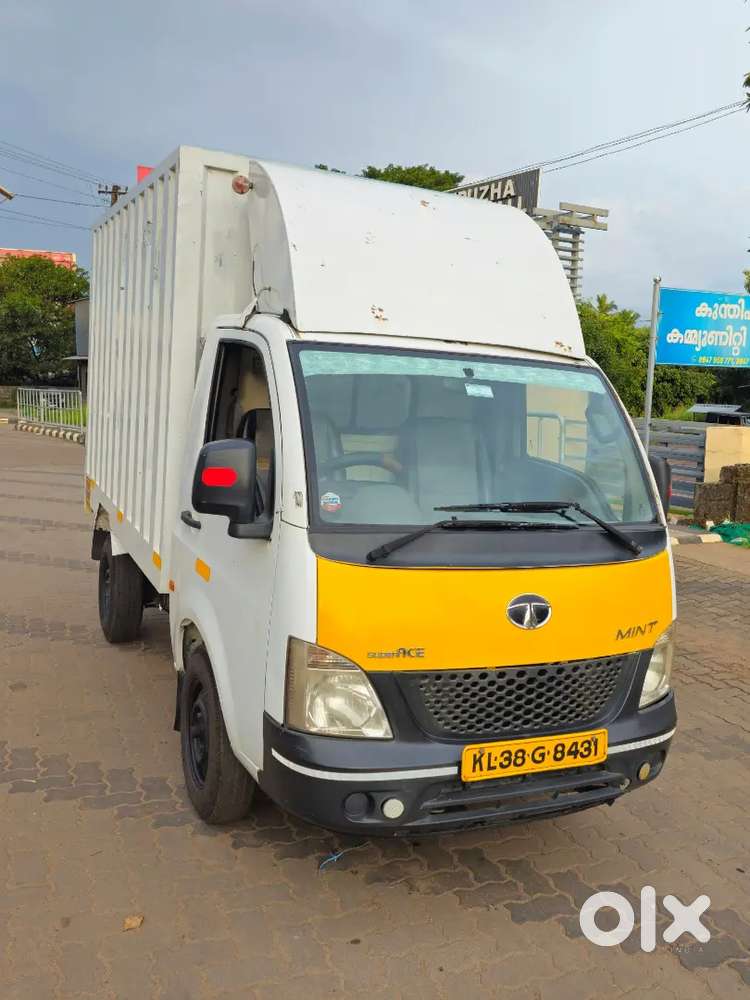 2018model Tata super ace mint condainar body