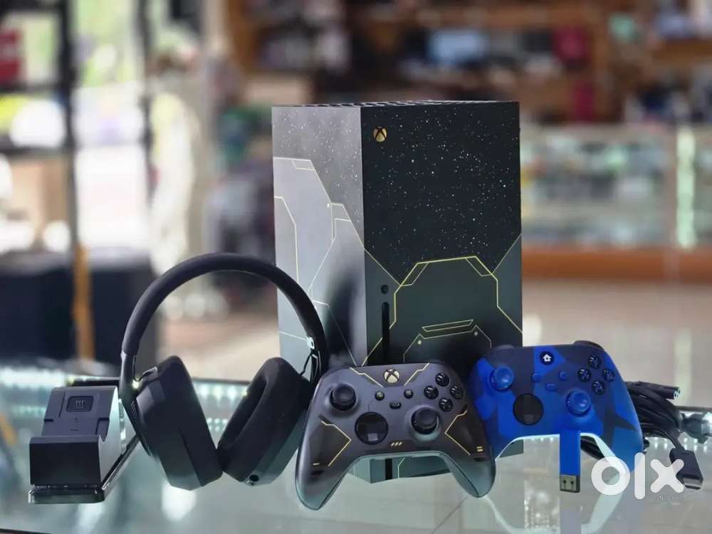 Microsoft Xbox Series X 1TB Console Halo Infinite Limited Edition