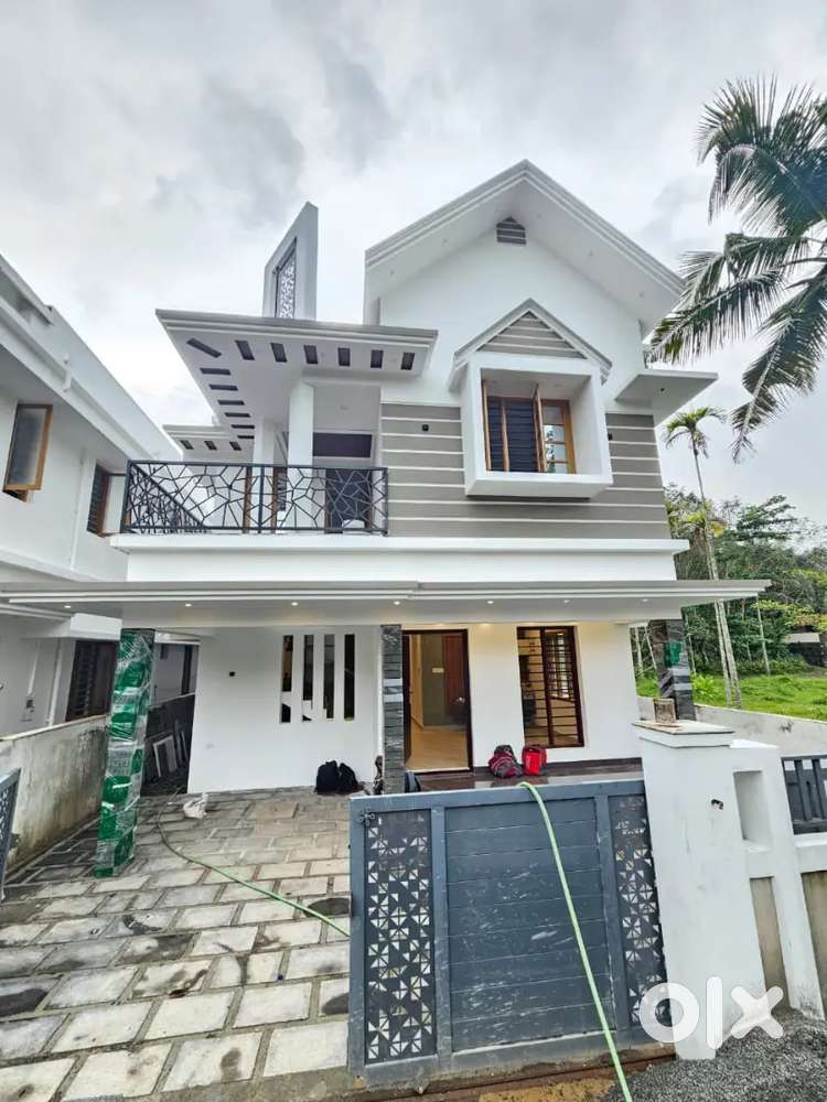 3BHK VILLA FOR SALE IN KAKKANAD PALLIKKARA