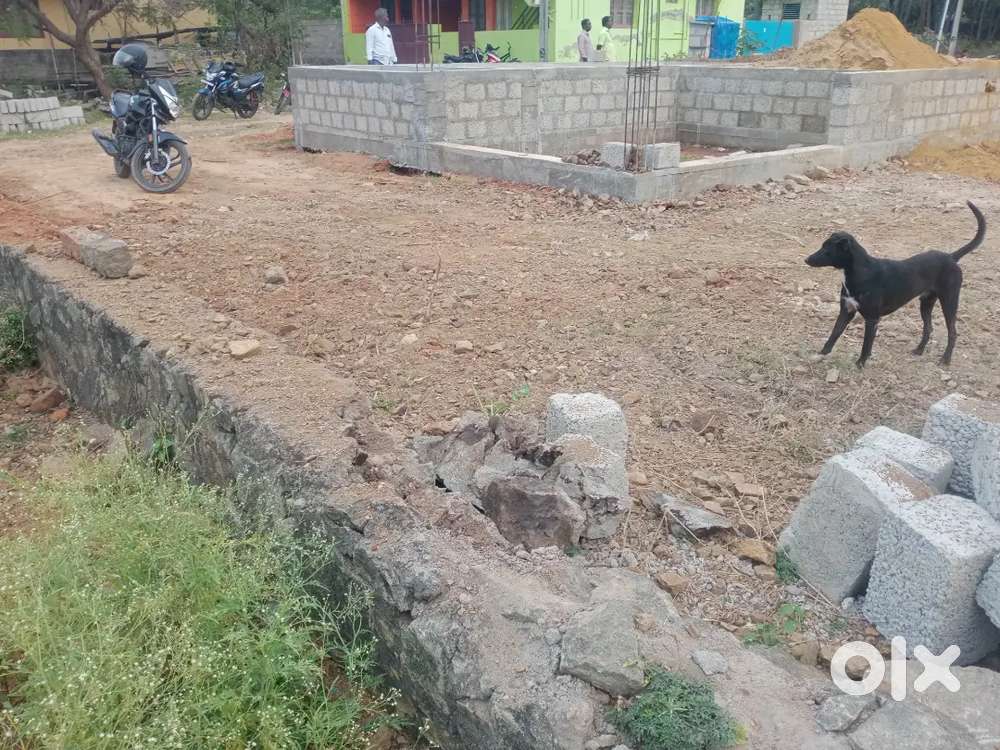 residential area 20 feet road available