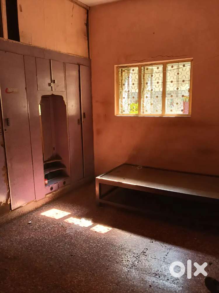 Single Room For rent with attached Bathroom