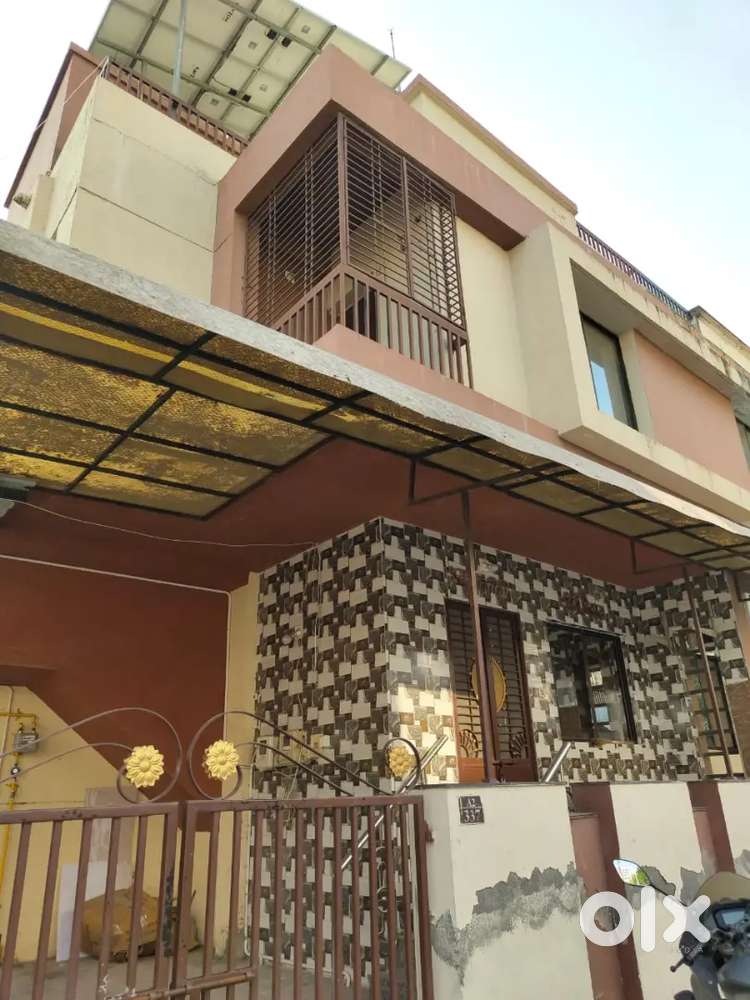 Need Flatmate only for girls